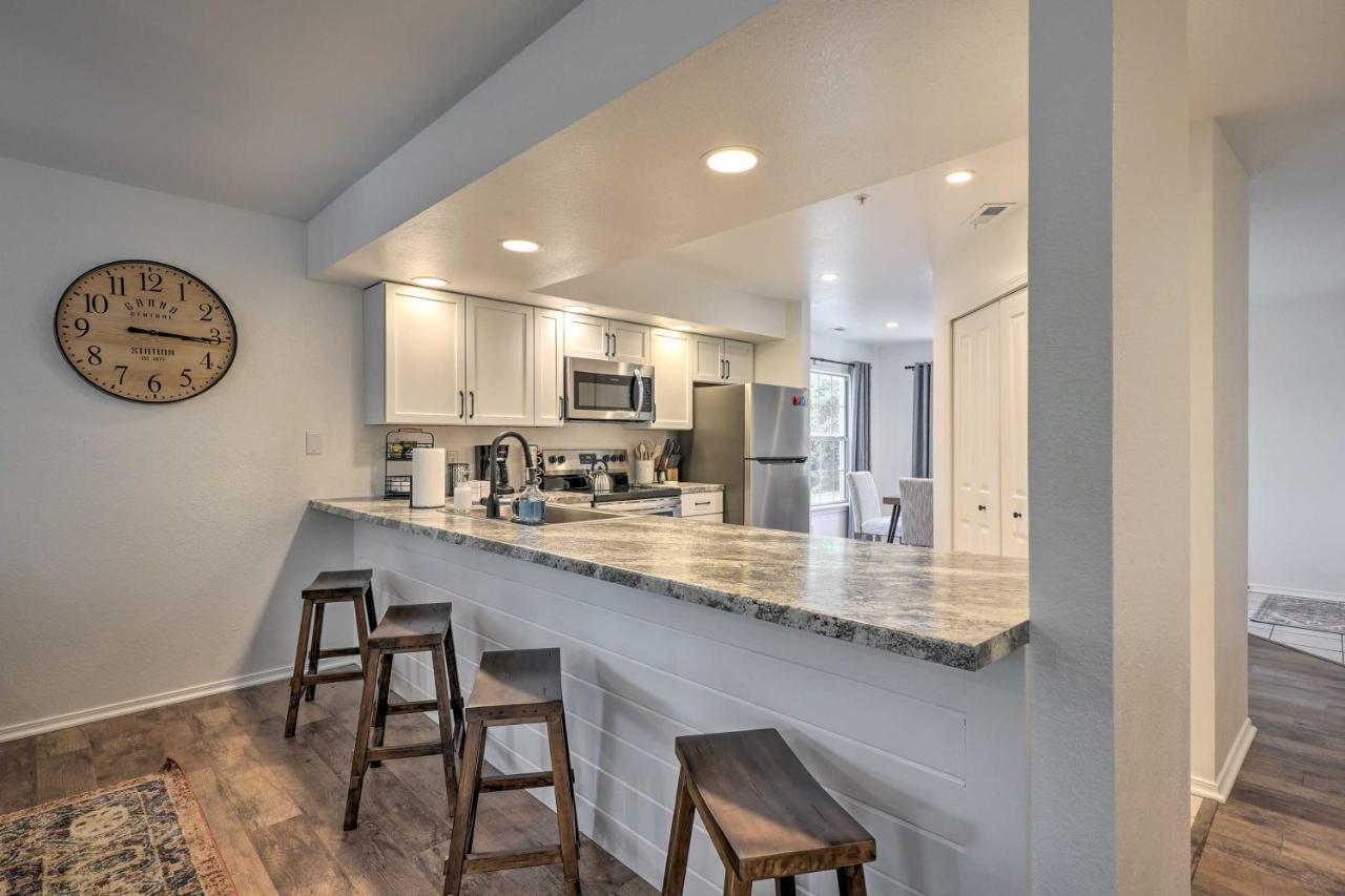 Branson Lakefront Condo With Sunroom And Lake Views! מראה חיצוני תמונה
