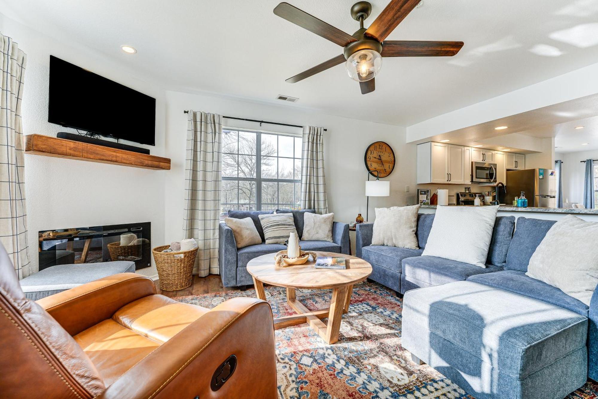 Branson Lakefront Condo With Sunroom And Lake Views! מראה חיצוני תמונה