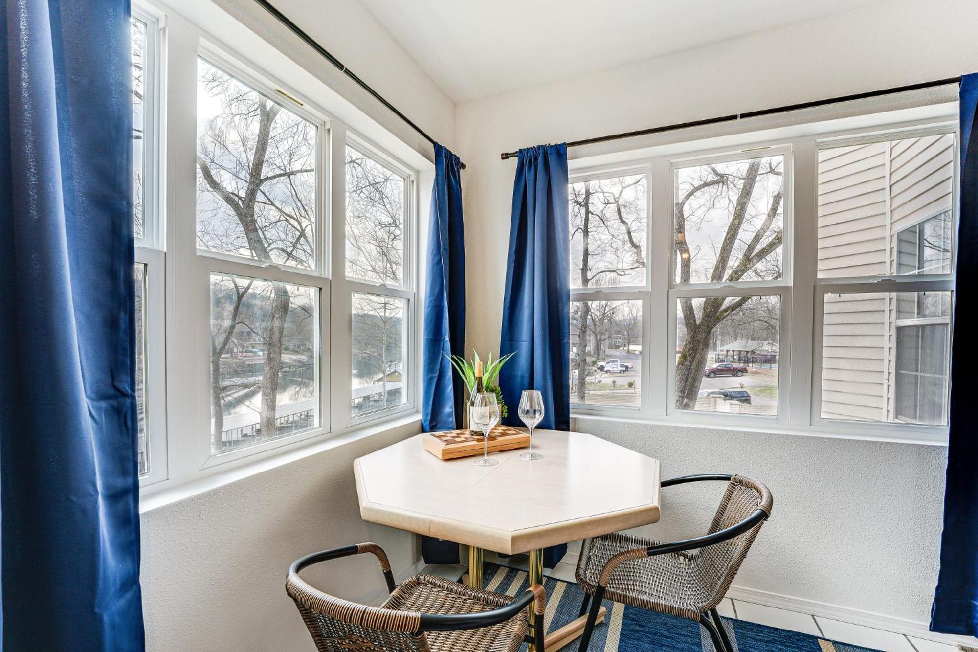 Branson Lakefront Condo With Sunroom And Lake Views! מראה חיצוני תמונה