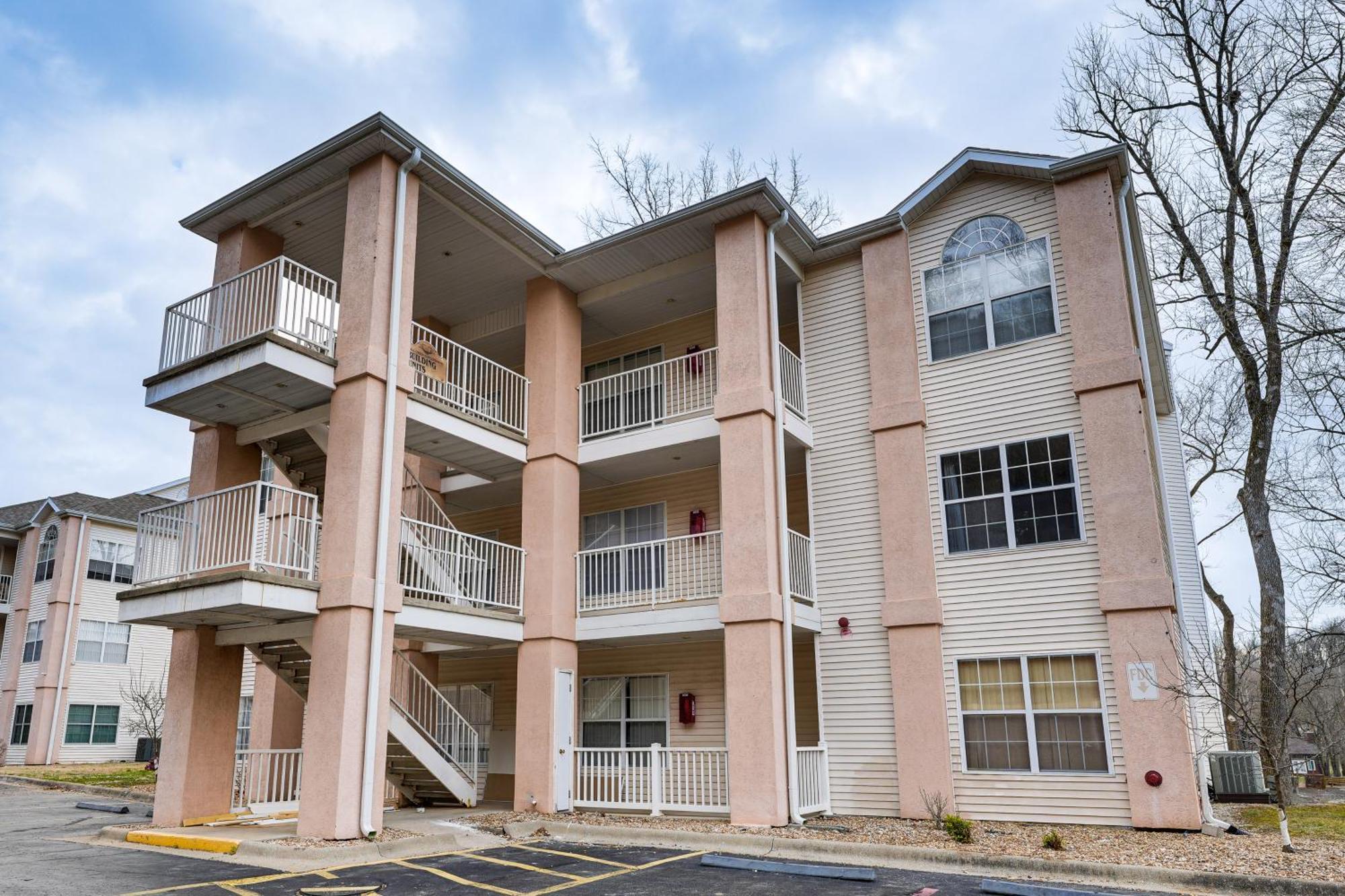 Branson Lakefront Condo With Sunroom And Lake Views! מראה חיצוני תמונה